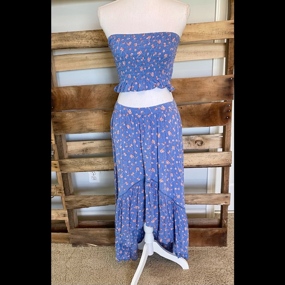 AMERICAN EAGLE 2 PC SZ S SKIRT & TOP SET